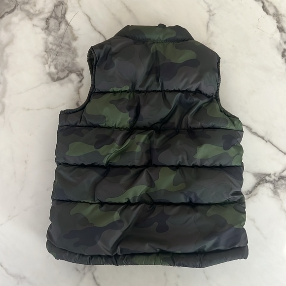 Camo Puffer Vest with Orange Zipper - Picture 5 of 5